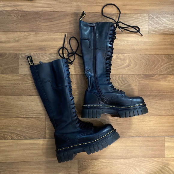 DR. MARTENS Women's Audrick 20-Eye Knee High Black Leather Boots Size US 6 NICE